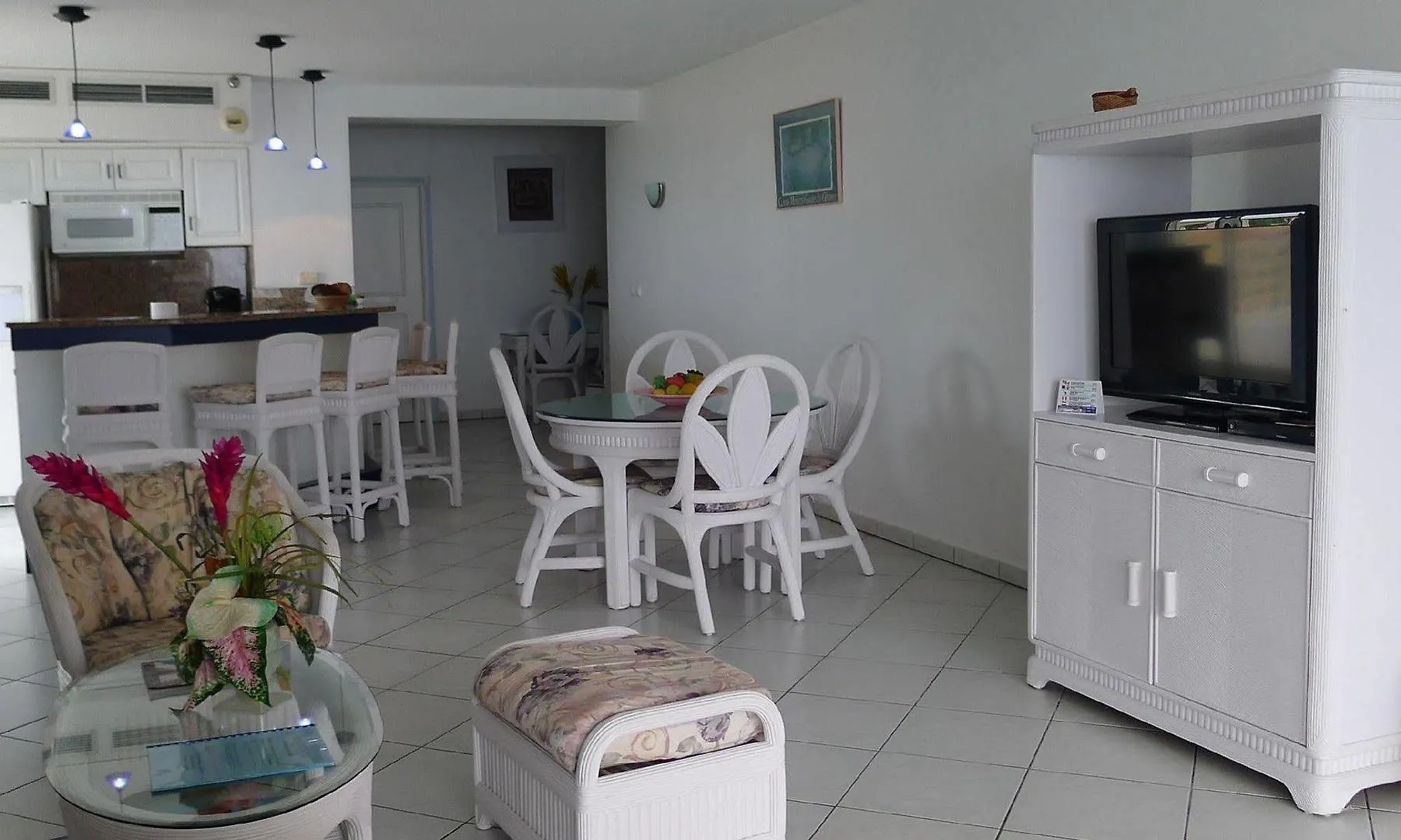 Sapphire Beach Club Resort Cupecoy