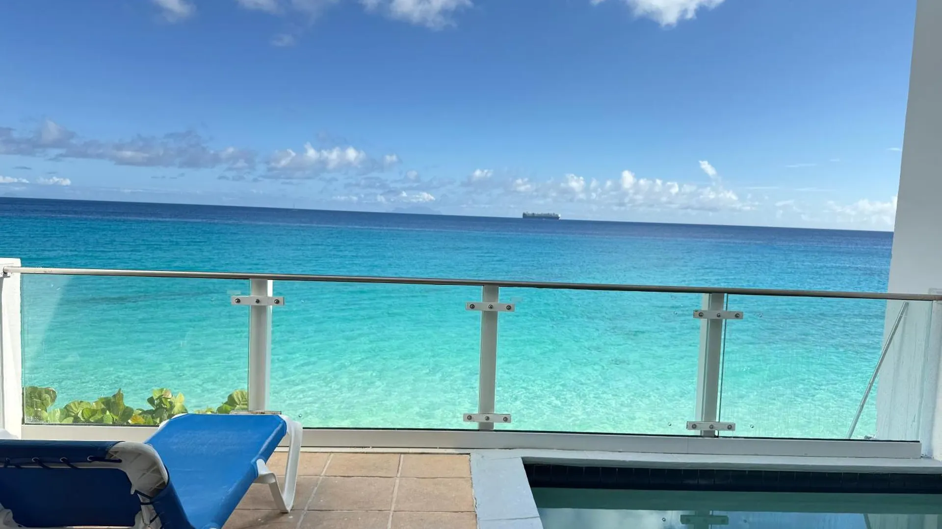 Sapphire Beach Club Resort Cupecoy
