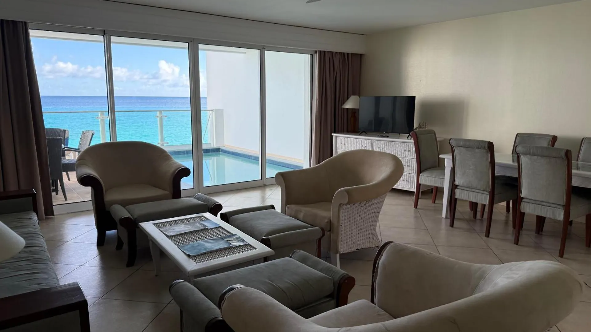 Sapphire Beach Club Resort Cupecoy  Sint Maarten