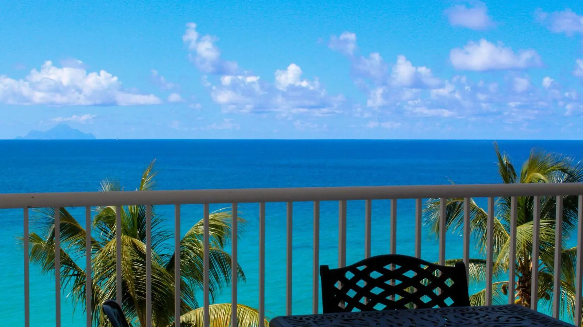 Sapphire Beach Club Resort Cupecoy  Cupecoy (Sint Maarten)