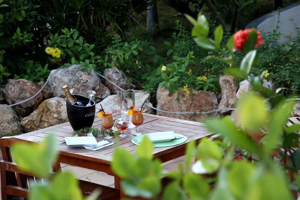 Sapphire Beach Club Resort Cupecoy