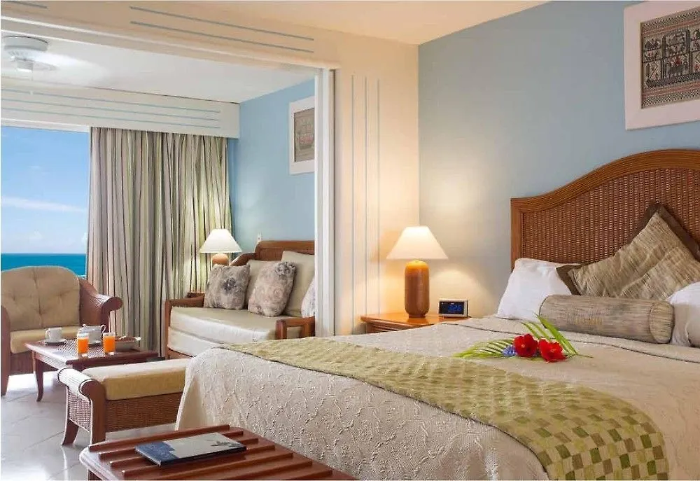 Sapphire Beach Club Resort Cupecoy